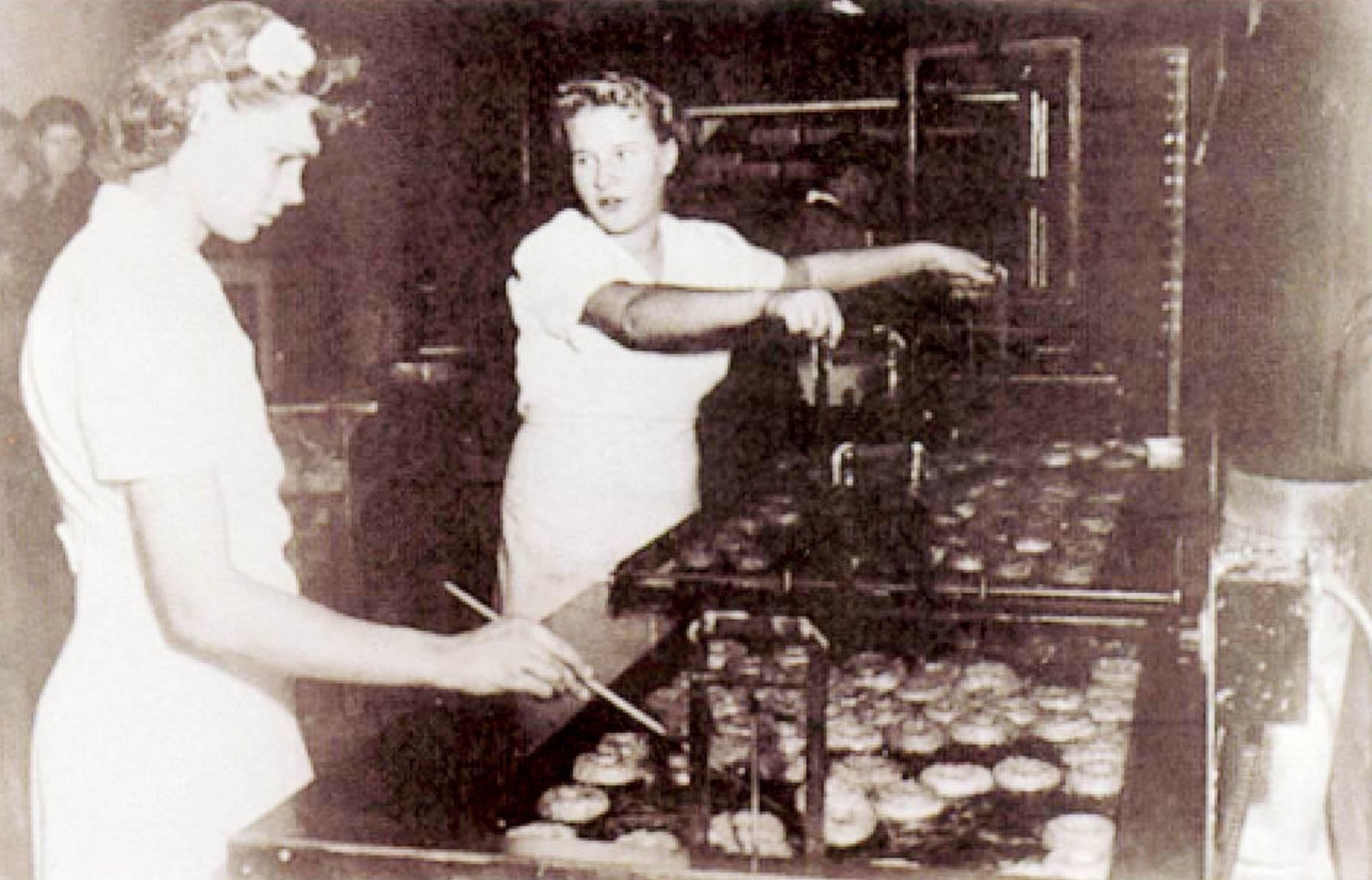 1954